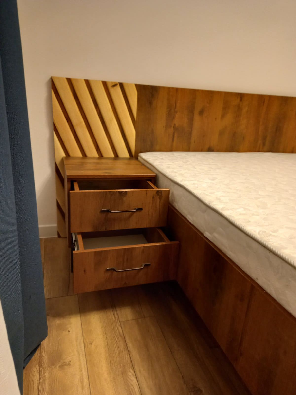 Двухспальный кровать Двухспальный кровать