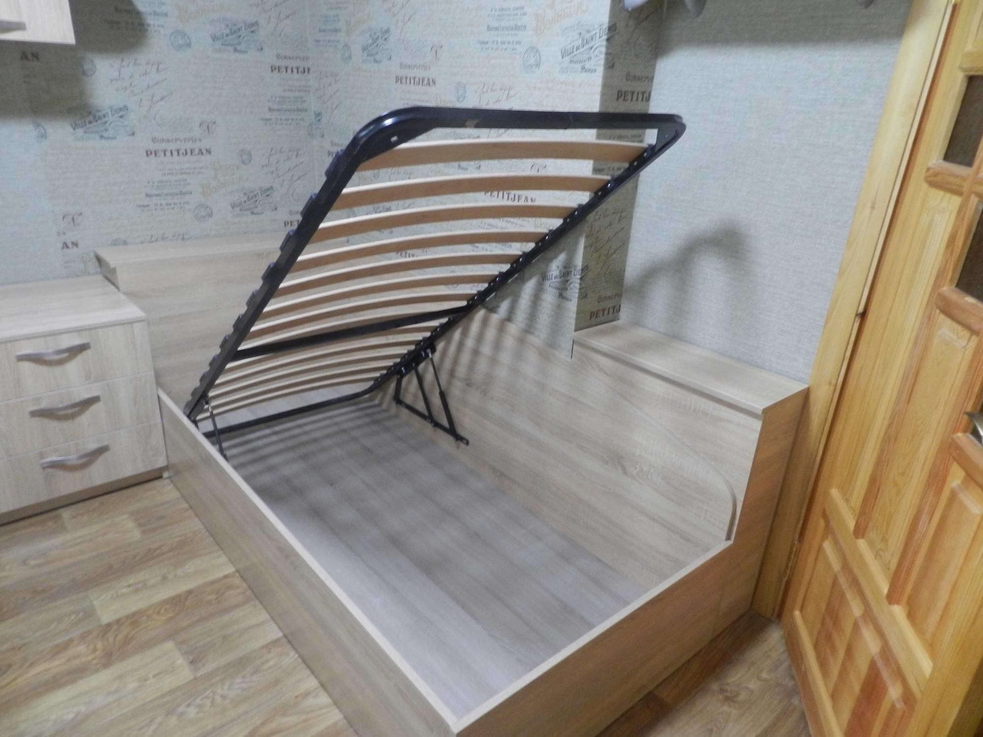 Одноместный кровать 2 Одноместный кровать 2