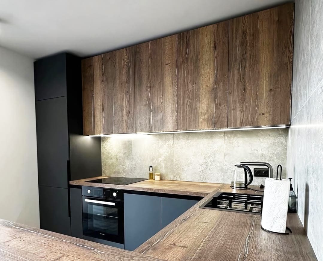 Угловой кухонный гарнитур 1