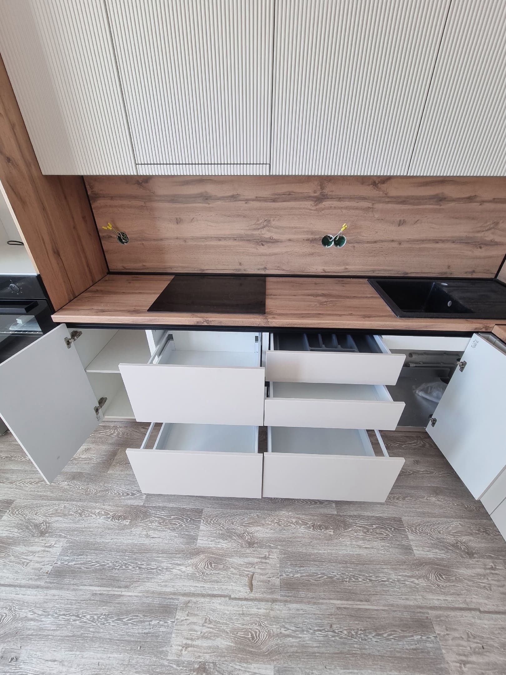 Угловой кухонный гарнитур 4