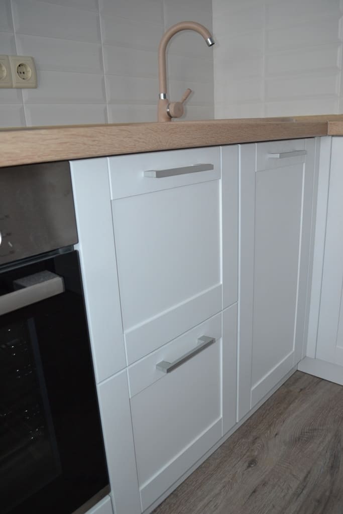 Белая кухня с фрезеровкой 8 Белая кухня с фрезеровкой 8