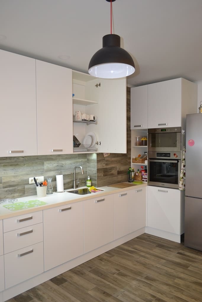 Белая кухня в скандинавском стиле 3 Белая кухня в скандинавском стиле 3