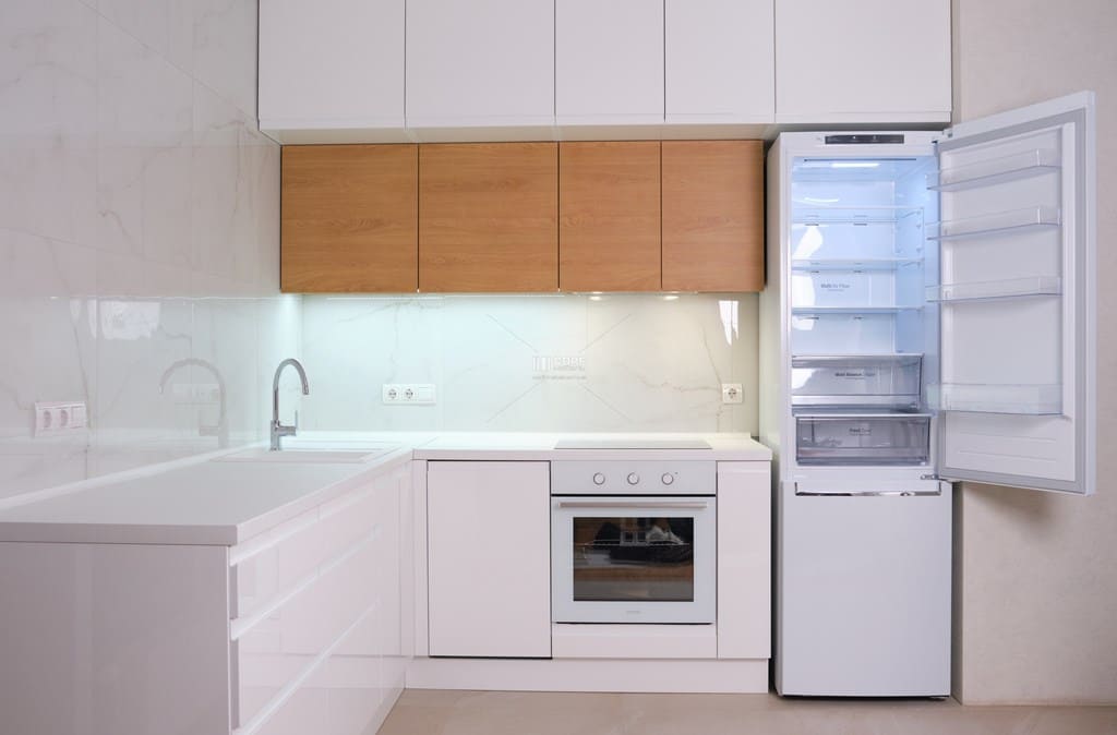 Кухня дерево и глянец 2 Кухня дерево и глянец 2