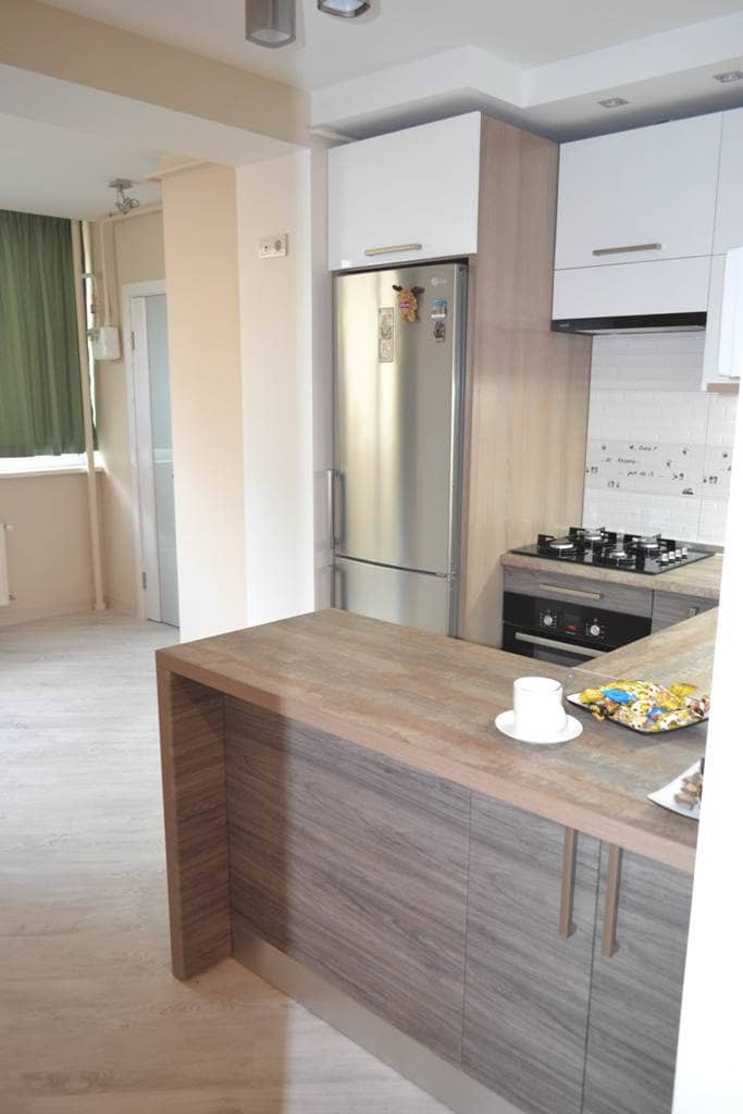 П образная кухня с барной стойкой 2 П образная кухня с барной стойкой 2