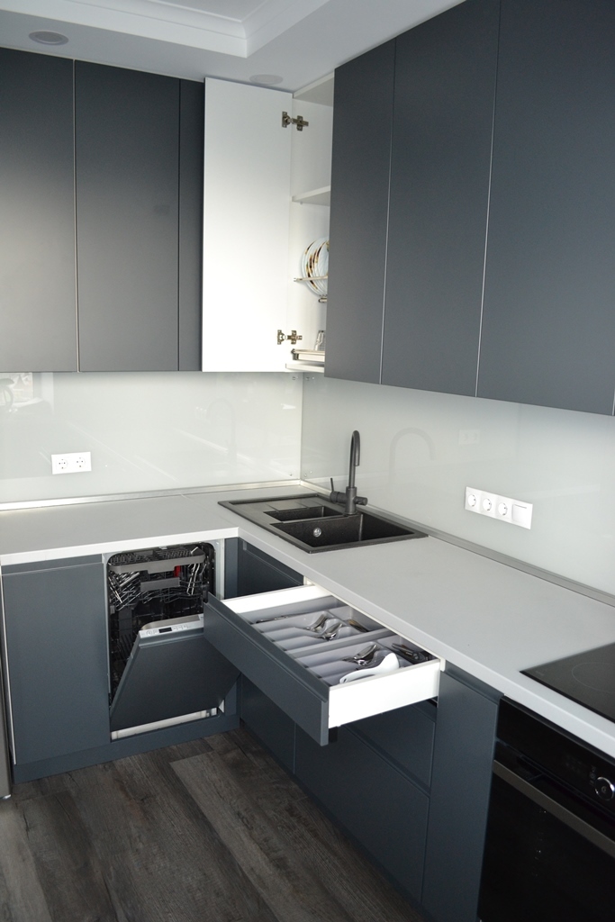 Темно-серая кухня модерн 4 Темно-серая кухня модерн 4