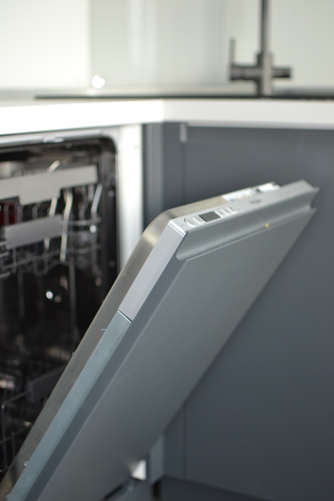 Темно-серая кухня модерн 8 Темно-серая кухня модерн 6