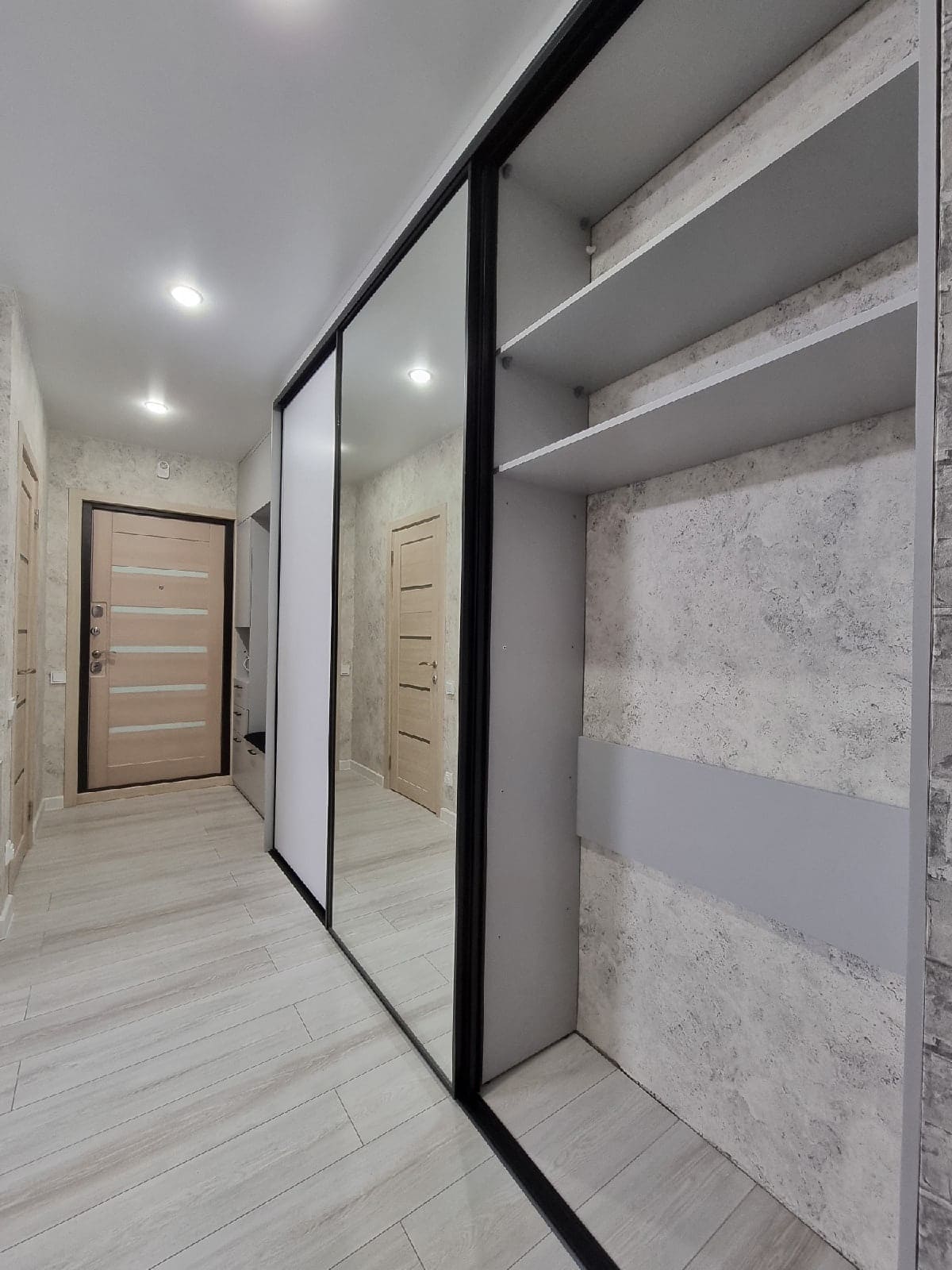 Шкаф-прихожая 4 Шкаф-прихожая 4