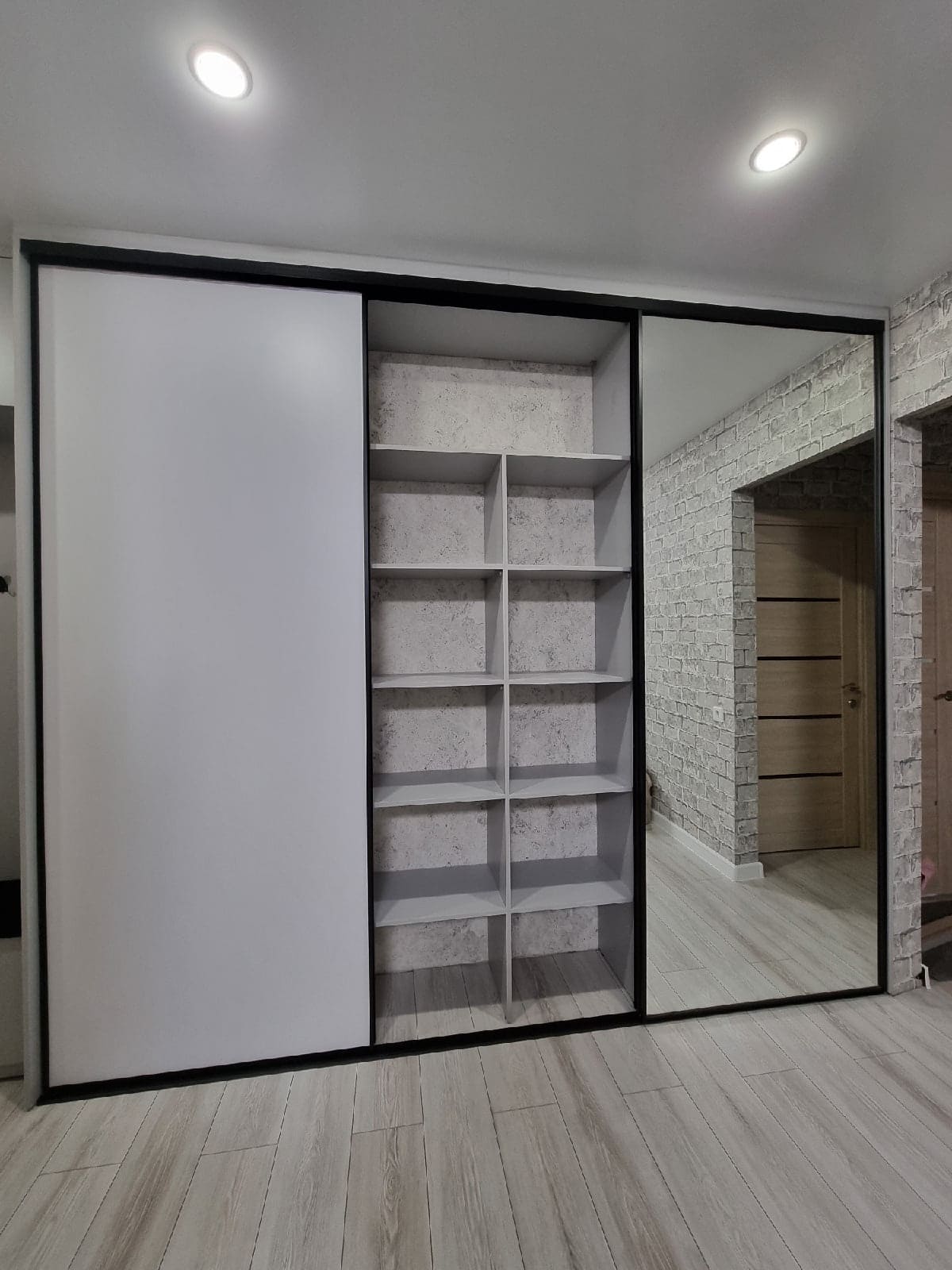 Шкаф-прихожая 6 Шкаф-прихожая 6