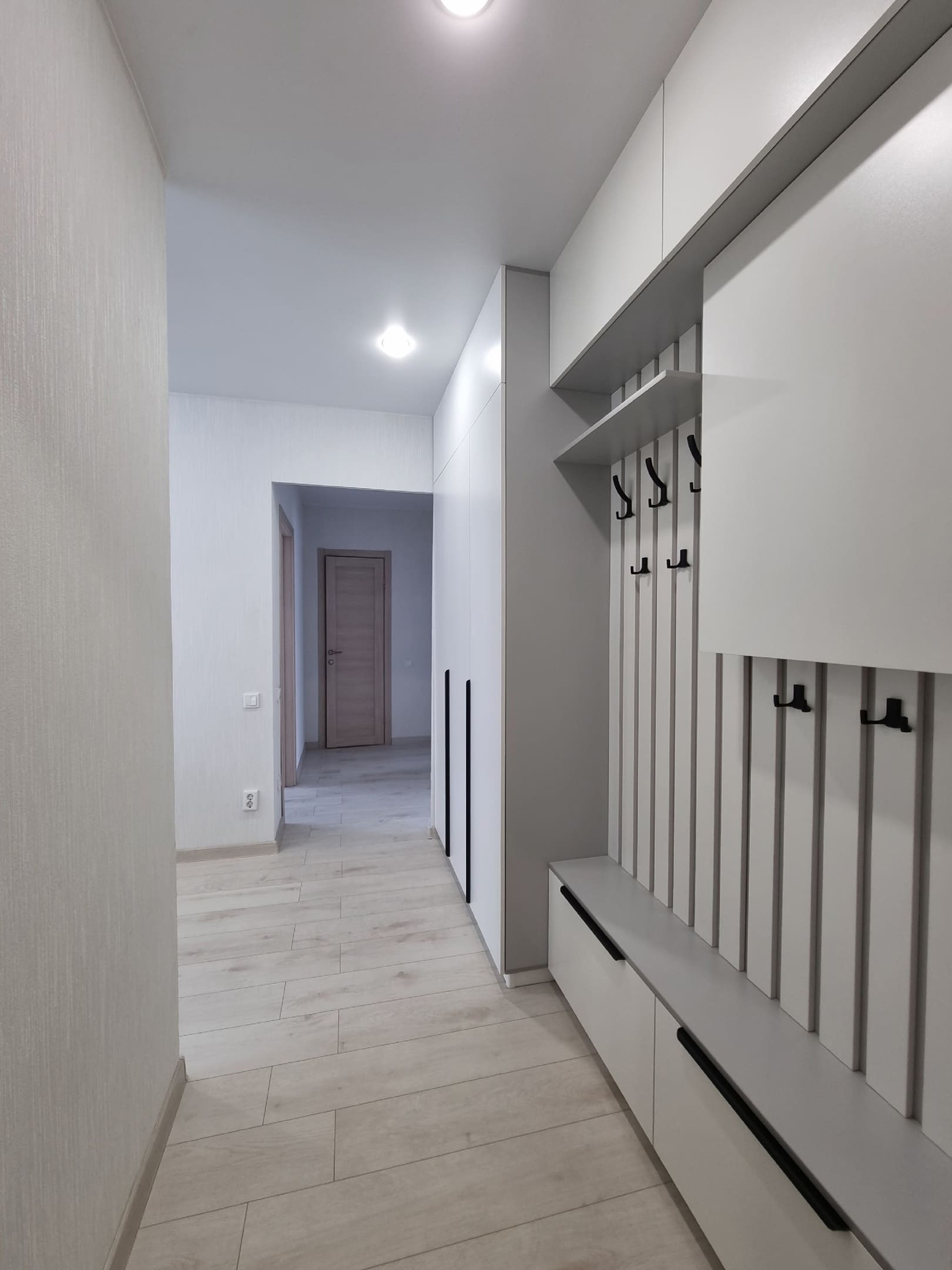 Шкаф-прихожая 4 Шкаф-прихожая 4