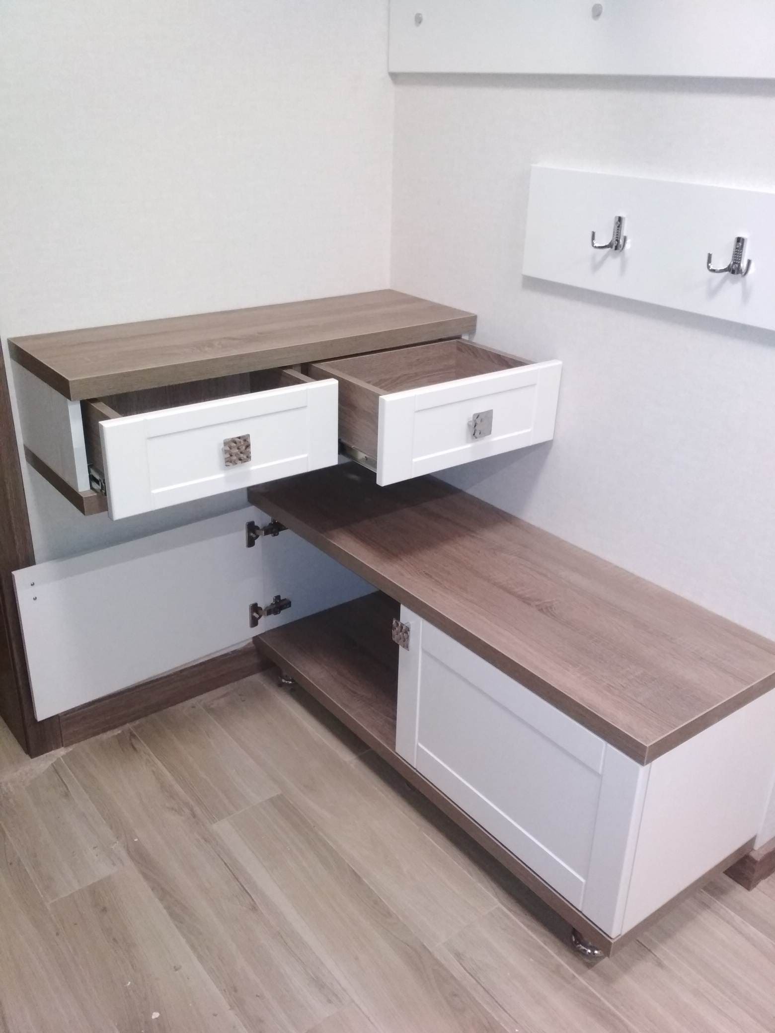 Небольшая стильная прихожая 2 Небольшая стильная прихожая 2