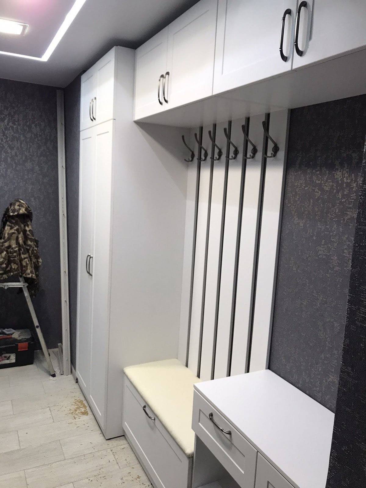 Прихожая в белом цвете 2 Прихожая в белом цвете 2