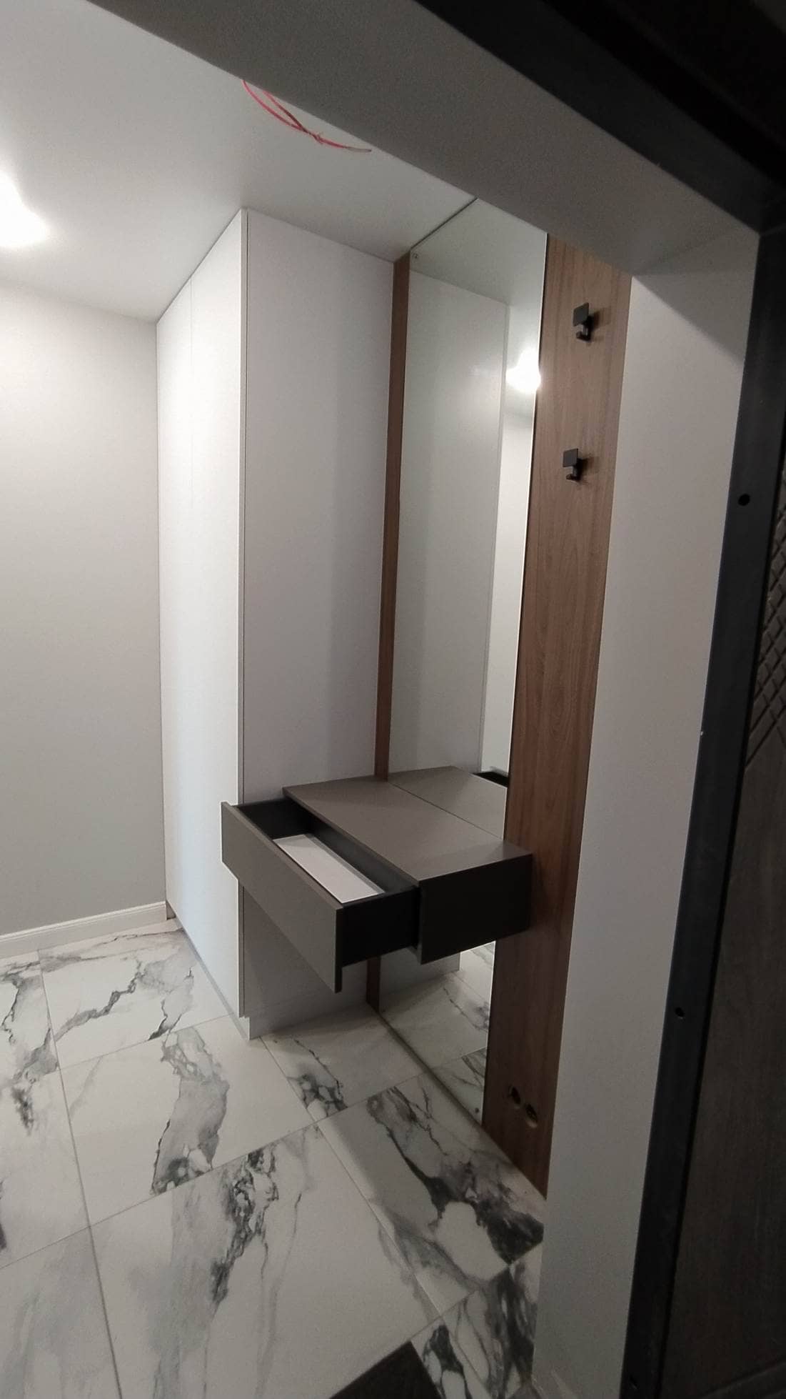 Прихожая в модном стиле 4 Прихожая в модном стиле 4