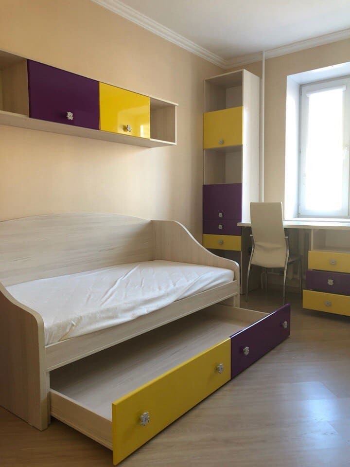 Комплект мебели для девочек 2