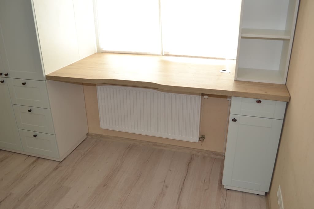 Письменный стол в детскую 5