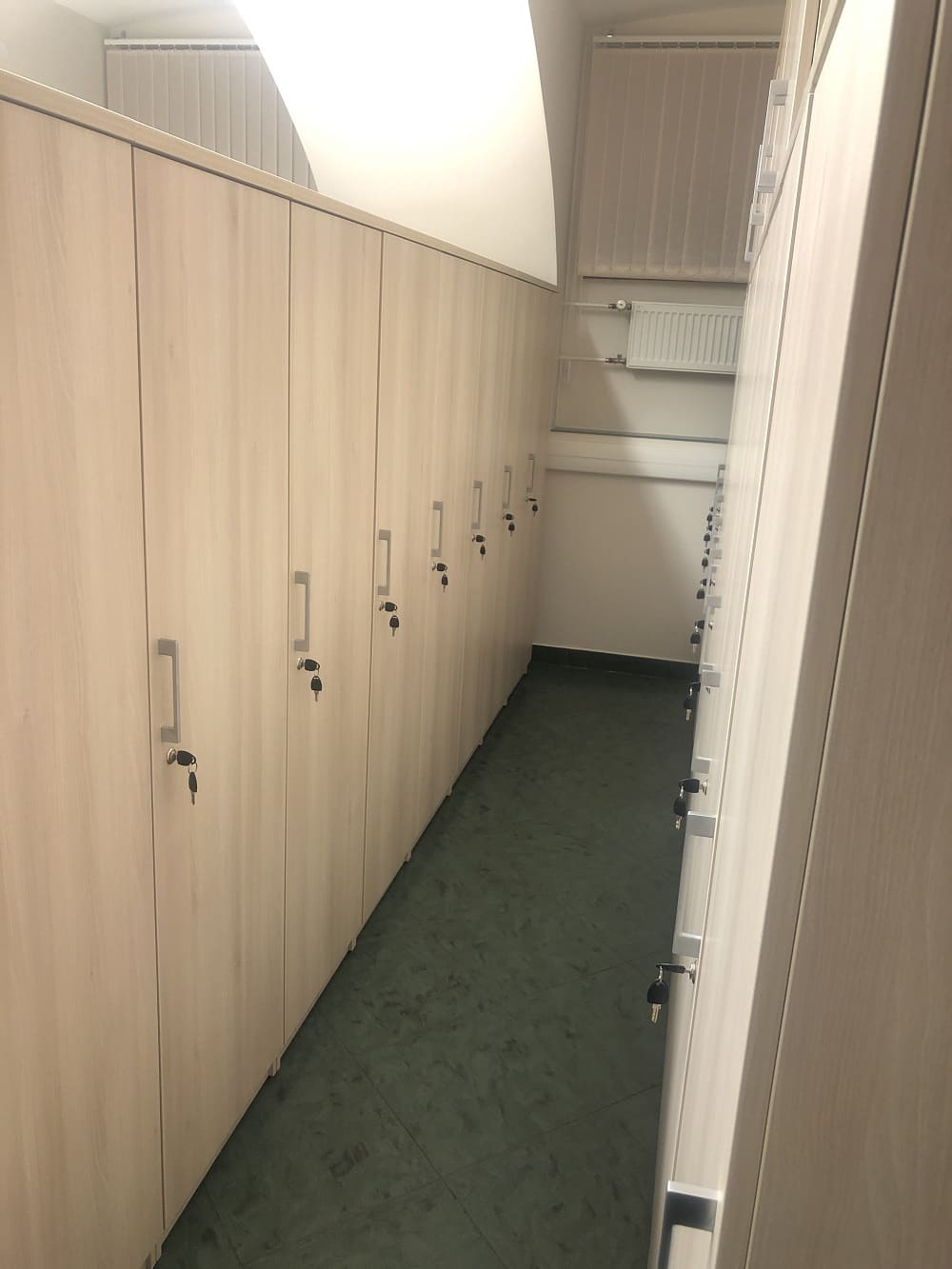 Гардеробный шкаф с замками 3 Гардеробный шкаф с замками 3