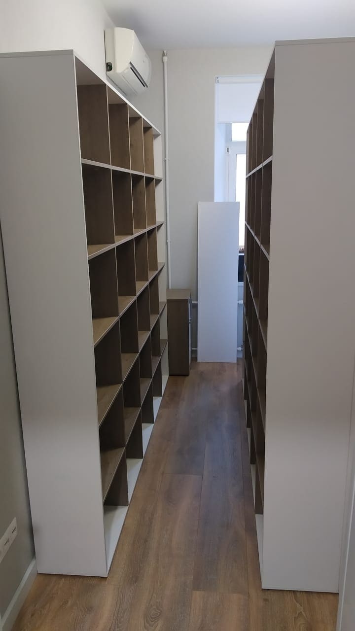 Открытые стеллажи с ячейками 3 Открытые стеллажи с ячейками 3