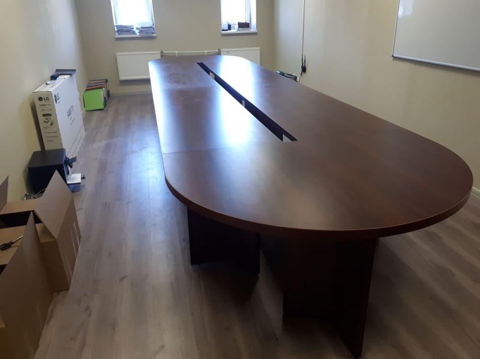 Стол для переговоров для 18 человек 2 Стол для переговоров для 18 человек 2
