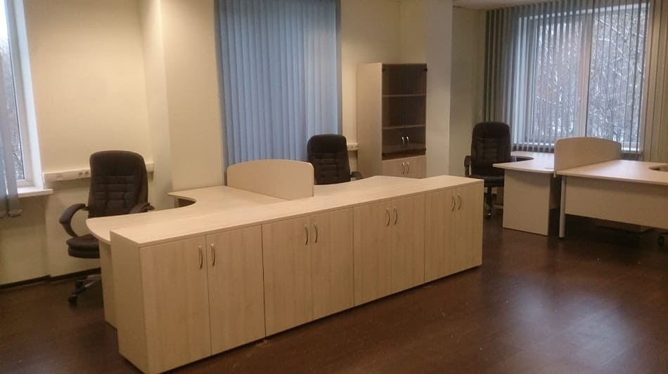 Угловые столы с тумбами 2 Угловые столы с тумбами 2