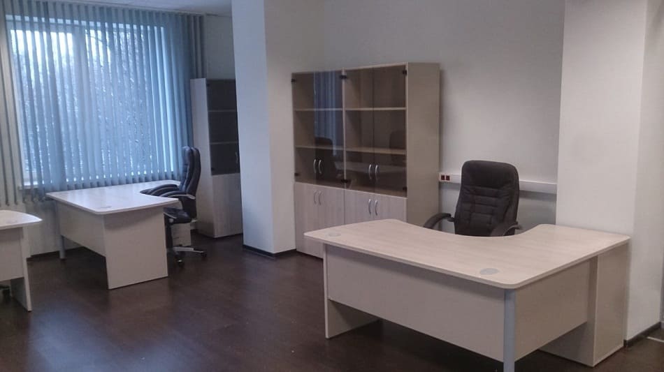 Угловые столы с тумбами 4 Угловые столы с тумбами 4