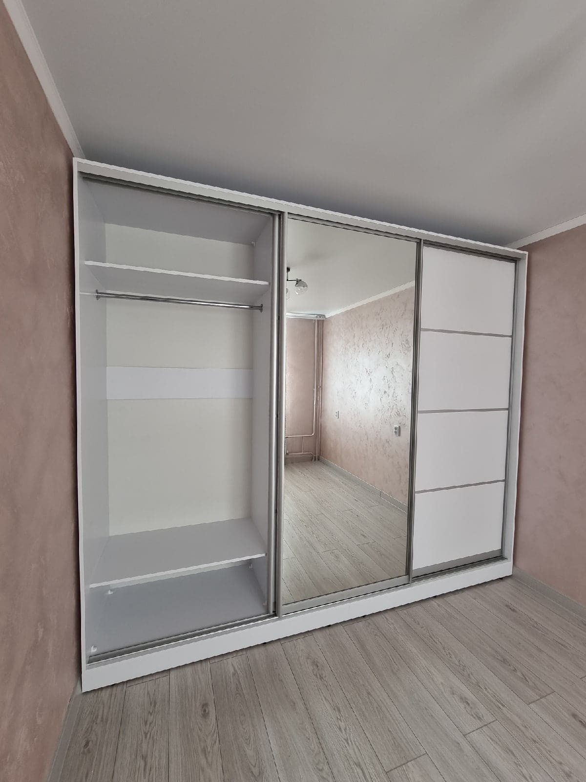 Корпусный шкаф-купе в спальное помещение 5 Корпусный шкаф-купе в спальное помещение 5