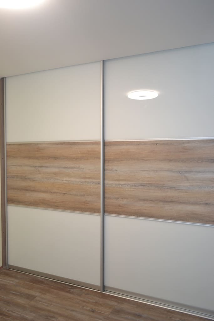 Шкаф-купе белый с деревом 5 Шкаф-купе белый с деревом 5