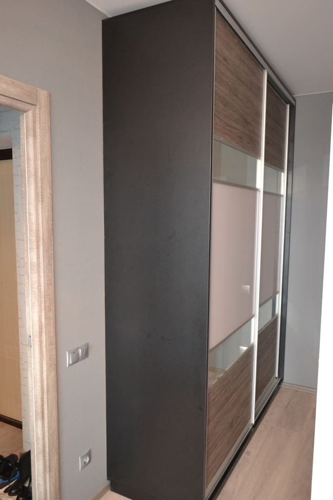 Шкаф-купе комбинированный фасад 3 Шкаф-купе комбинированный фасад 3