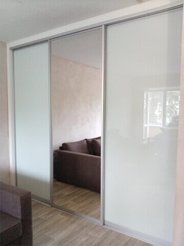 Двери шкафа-купе стекло