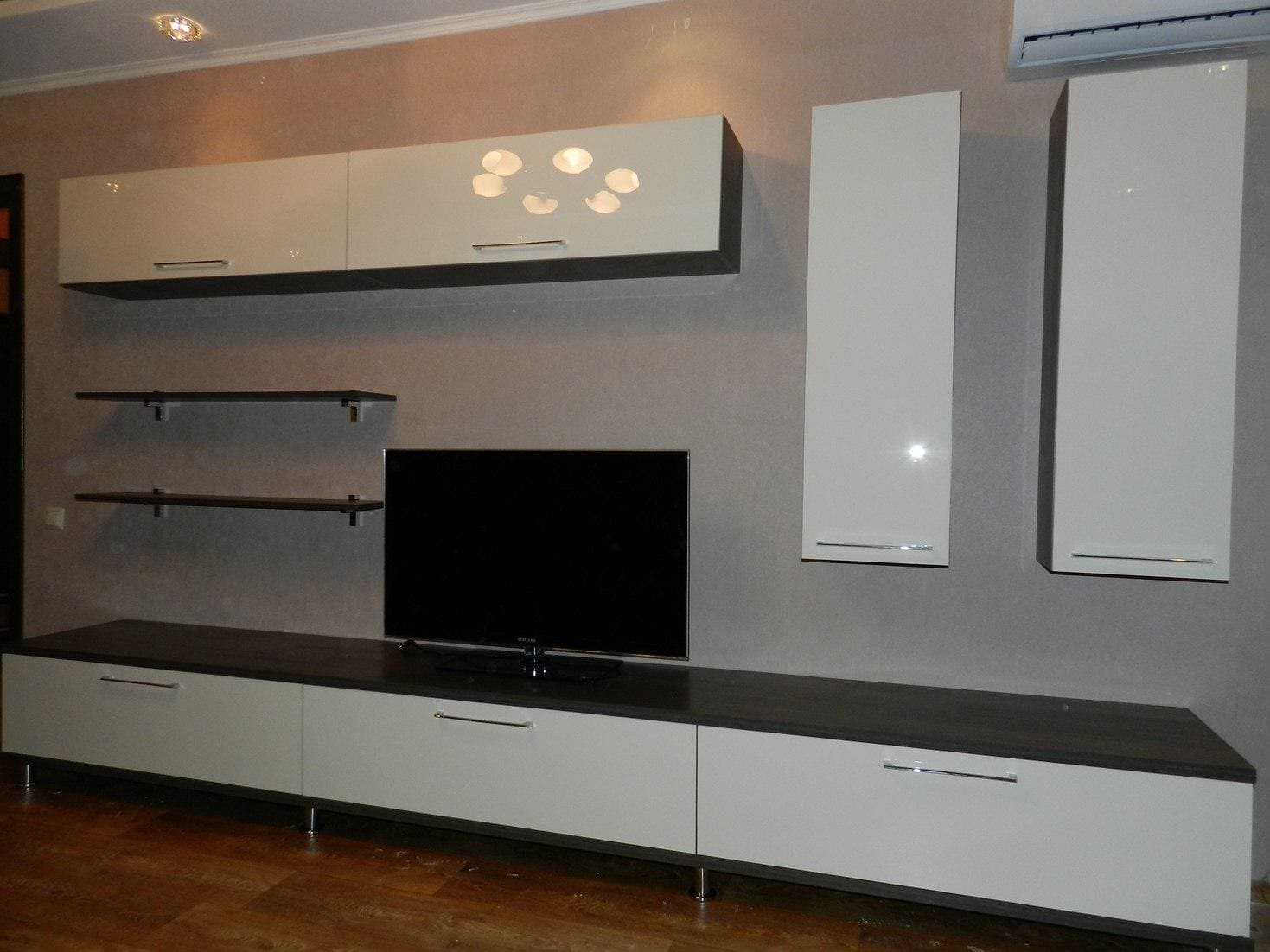 Гостиная с акриловами фасадами 2 Гостиная с акриловами фасадами 2